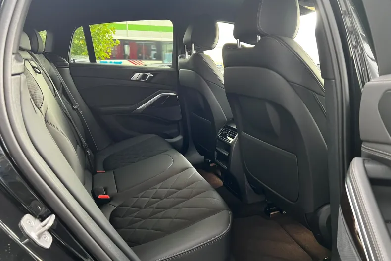 BMW X6 (Seria X) din 2024 cu 12.600 km - oferta BMW256961 - foto 10