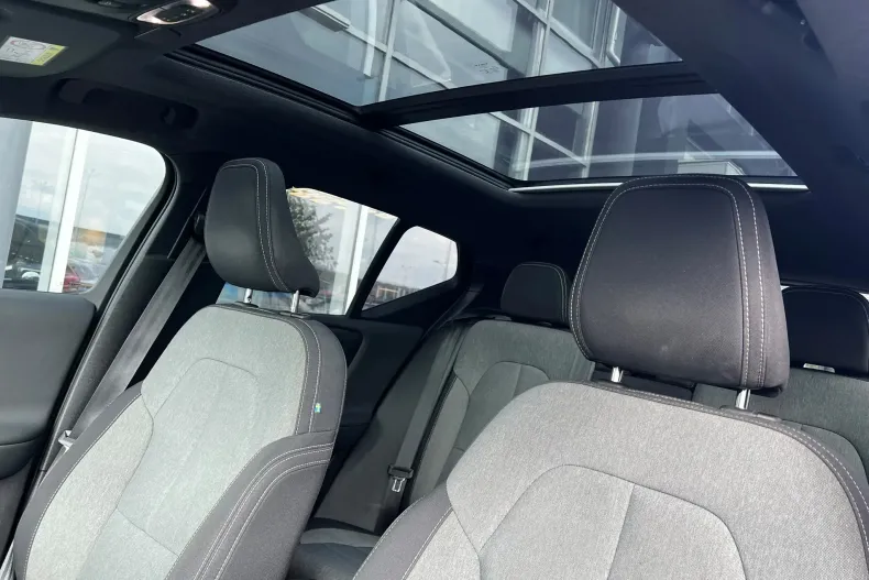 Volvo XC40 din 2022 cu 106.000 km - oferta VOL256962 - foto 13