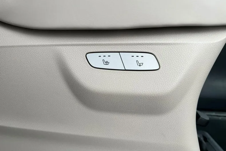 Mercedes-Benz V 300 (Clasa V) din 2024 cu 30.300 km - oferta MER256963 - foto 11