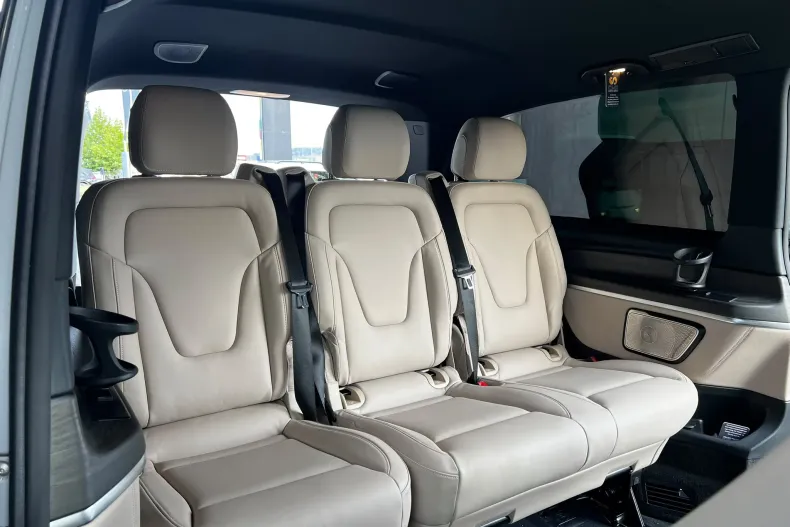 Mercedes-Benz V 300 (Clasa V) din 2024 cu 30.300 km - oferta MER256963 - foto 12