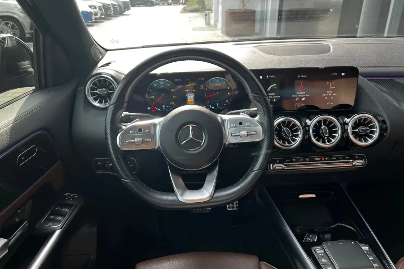 Mercedes-Benz GLA 200 (Clasa GLA) din 2022 cu 141.000 km - oferta MER256964 - foto 12
