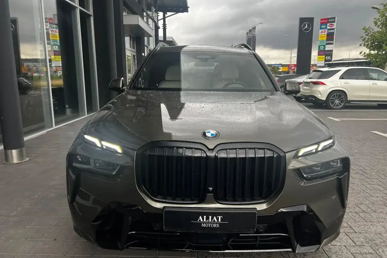 BMW X7 (Seria X) din 2023 cu 41.300 km - oferta BMW256965 - foto 5