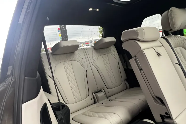 BMW X7 (Seria X) din 2023 cu 41.300 km - oferta BMW256965 - foto 9