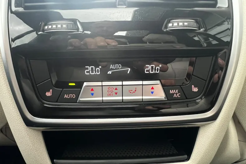 BMW X7 (Seria X) din 2023 cu 41.300 km - oferta BMW256965 - foto 11