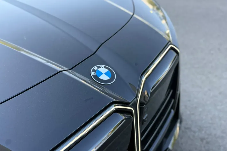 BMW 740 (Seria 7) din 2026 cu 100 km - oferta BMW256968 - foto 3