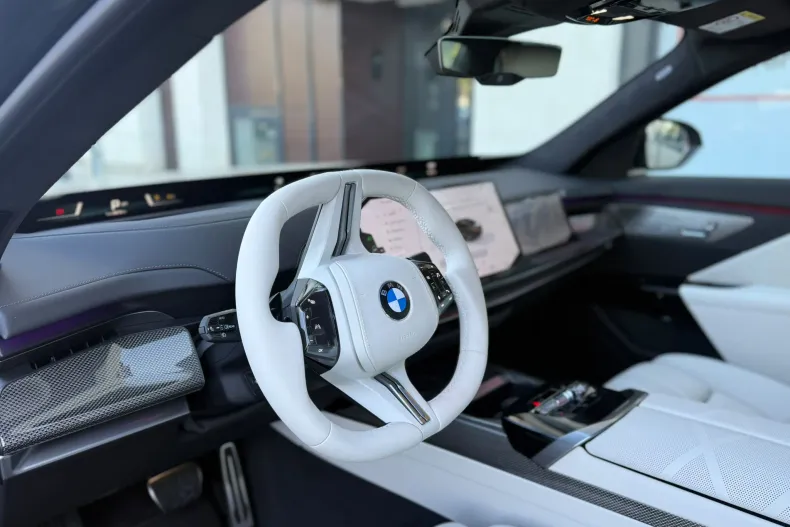 BMW 740 (Seria 7) din 2026 cu 100 km - oferta BMW256968 - foto 11