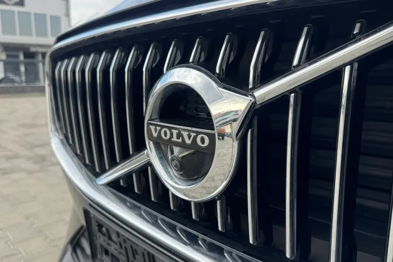 Volvo XC60 din 2020 cu 123.000 km - oferta VOL256995 - foto 25