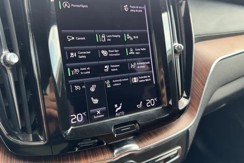 Volvo XC60 din 2020 cu 123.000 km - oferta VOL256995 - foto 33