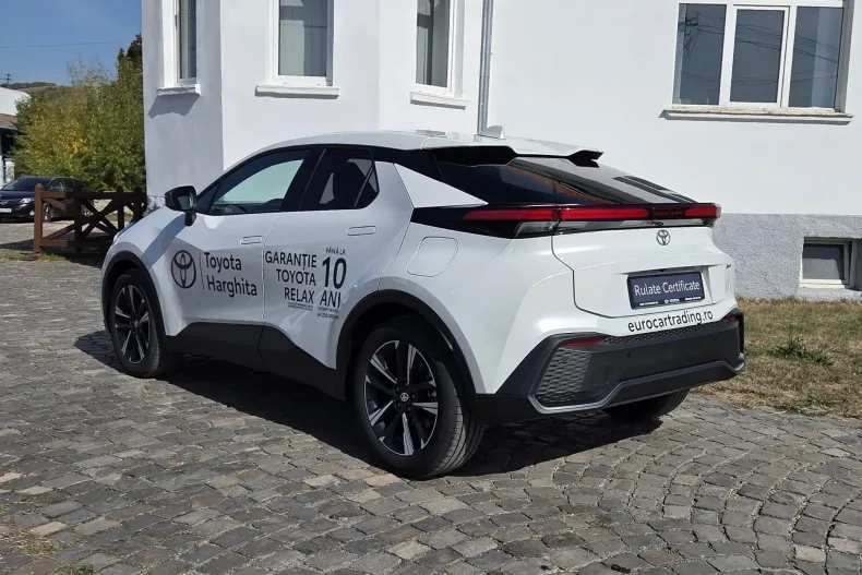 Toyota C-HR din 2026 cu 1.800 km - oferta TOY257001 - foto 3