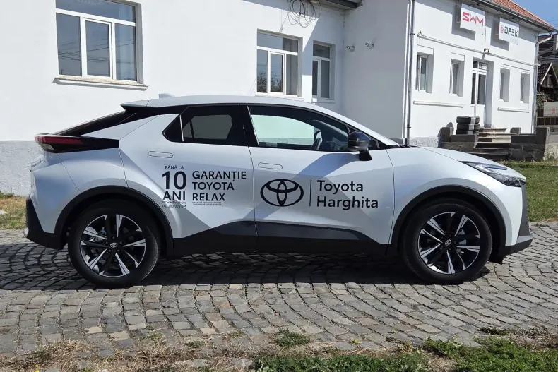 Toyota C-HR din 2026 cu 1.800 km - oferta TOY257001 - foto 14