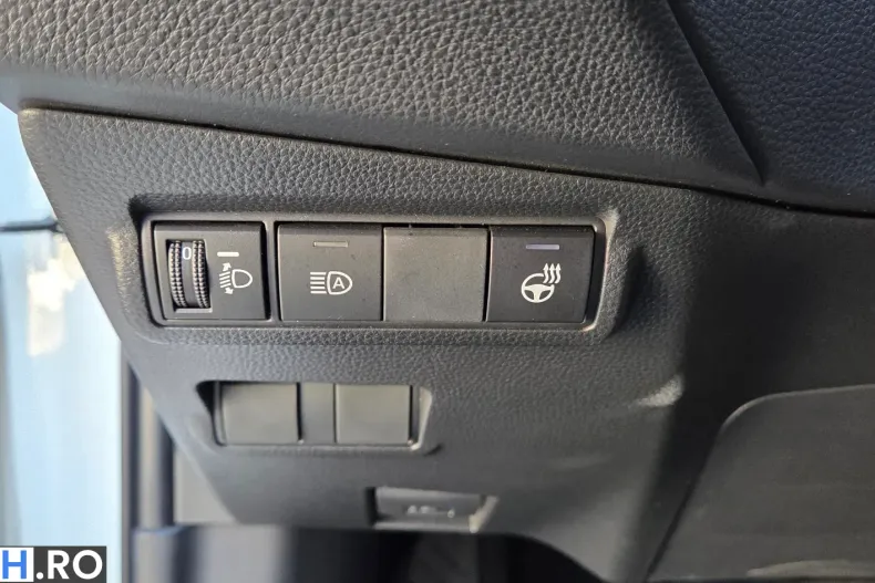 Toyota Corolla Cross din 2026 cu 5.300 km - oferta TOY257003 - foto 21