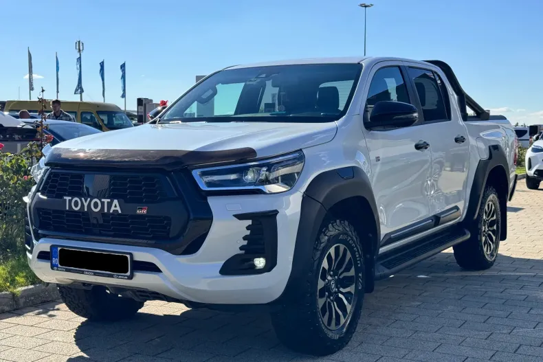 Toyota Hilux din 2023 cu 12.702 km - oferta TOY257015 - foto 3