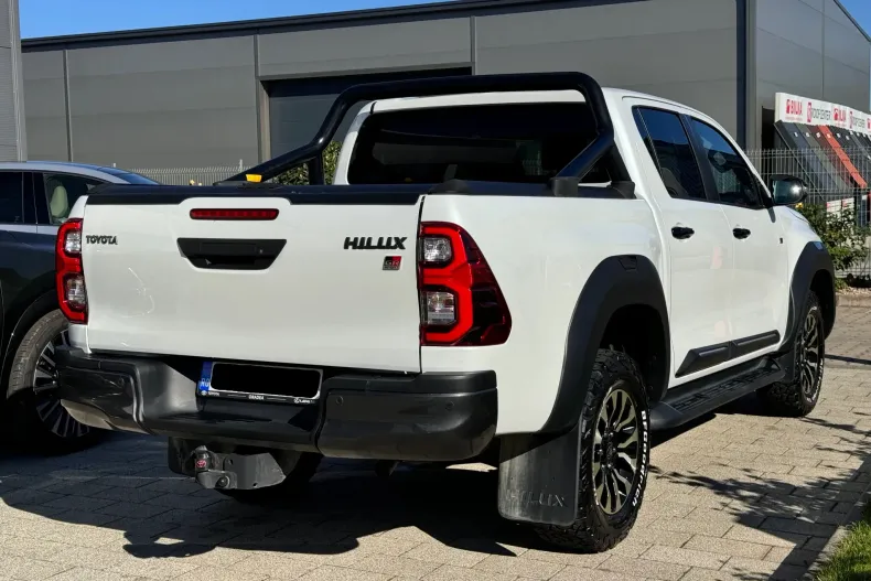 Toyota Hilux din 2023 cu 12.702 km - oferta TOY257015 - foto 7
