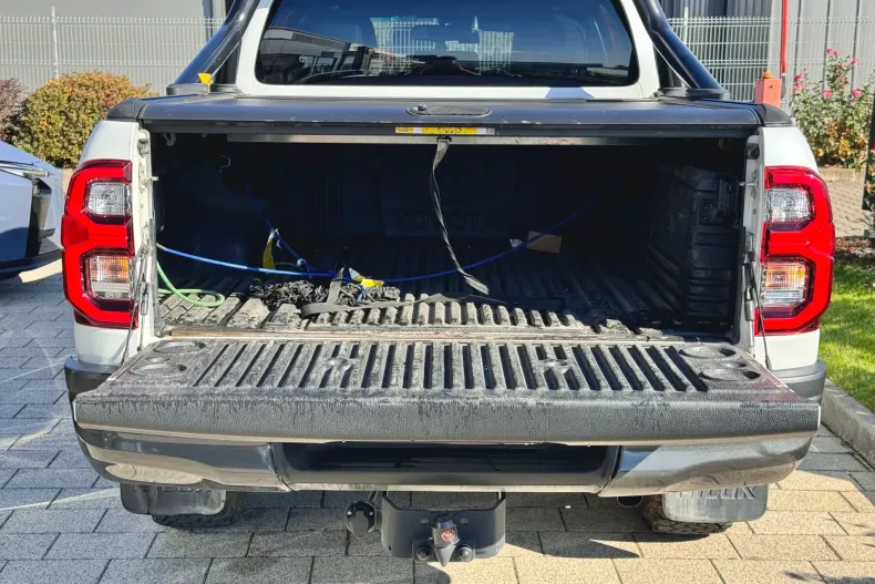 Toyota Hilux din 2023 cu 12.702 km - oferta TOY257015 - foto 11