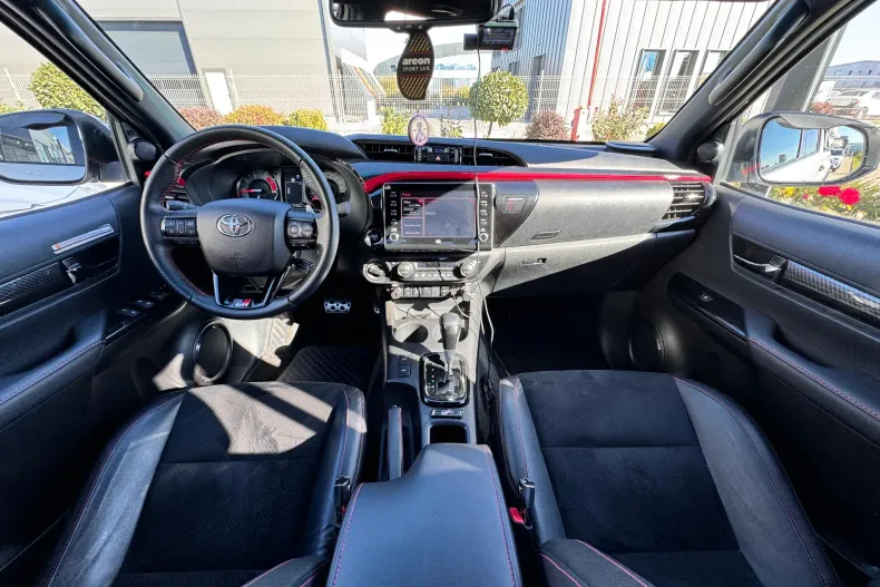 Toyota Hilux din 2023 cu 12.702 km - oferta TOY257015 - foto 26