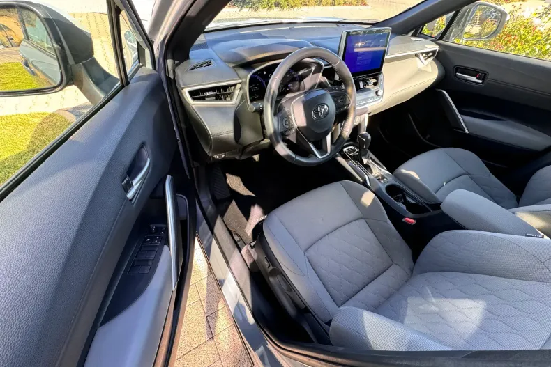 Toyota Corolla Cross din 2023 cu 32.583 km - oferta TOY257017 - foto 23