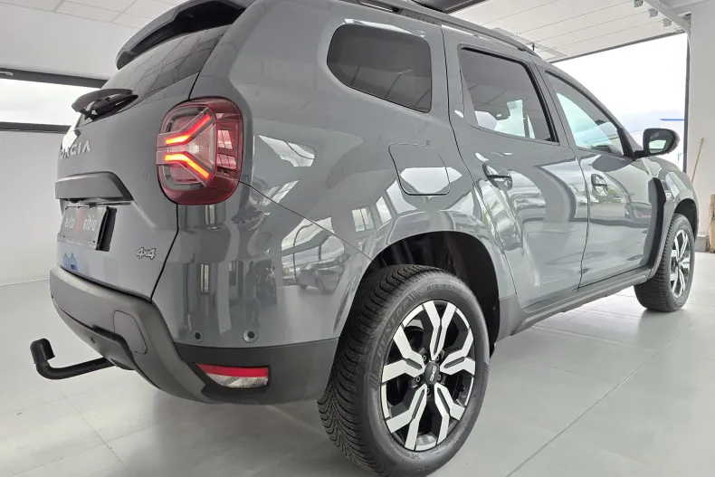 Dacia Duster din 2023 cu 143.967 km - oferta DAC257019 - foto 4