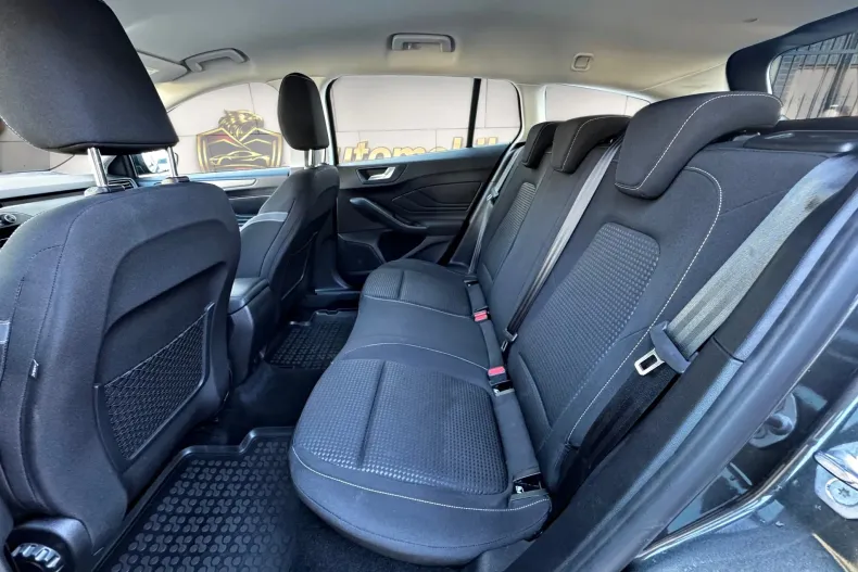 Ford Focus din 2022 cu 165.152 km - oferta FOR257023 - foto 6