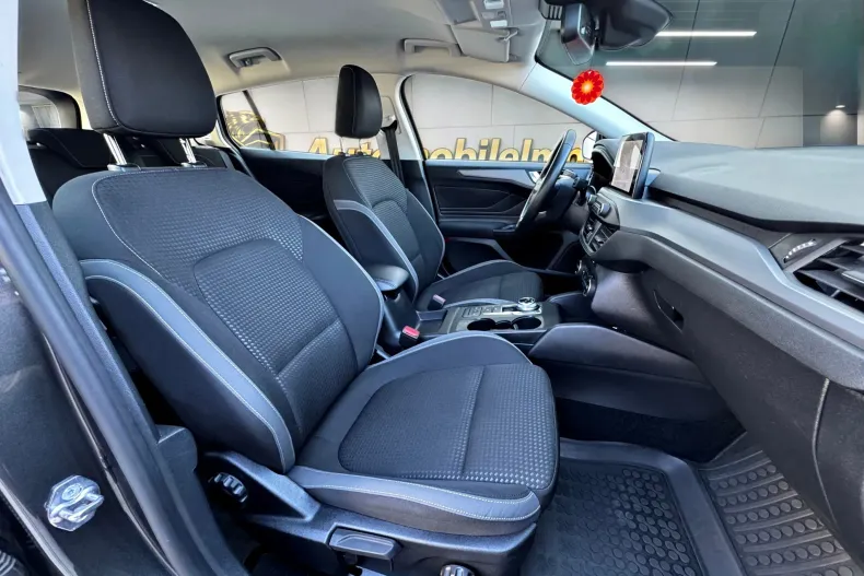 Ford Focus din 2022 cu 165.152 km - oferta FOR257023 - foto 8