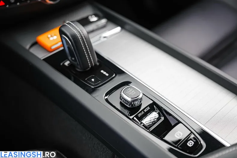 Volvo XC60 din 2021 cu 163.000 km - oferta VOL257029 - foto 21