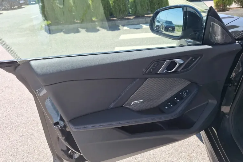 BMW 220 (Seria 2) din 2025 cu 8.600 km - oferta BMW257038 - foto 6
