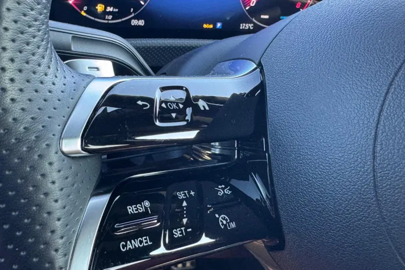 Mercedes-Benz A 220 (Clasa A) din 2022 cu 55.243 km - oferta MER257046 - foto 29