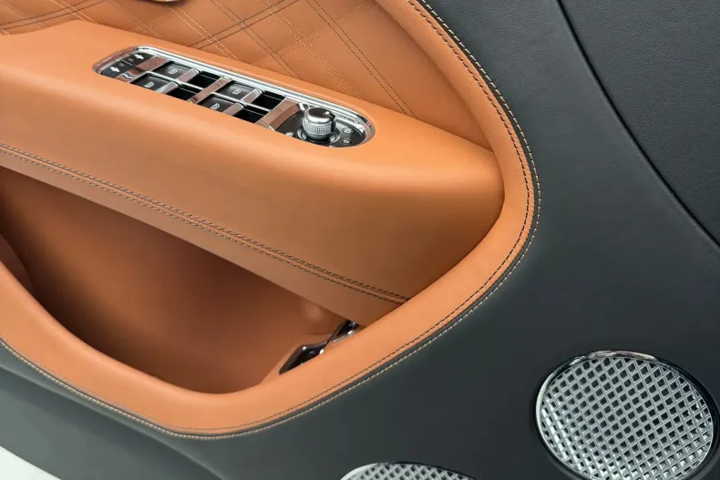 Bentley Bentayga din 2023 cu 65.200 km - oferta BEN257048 - foto 7