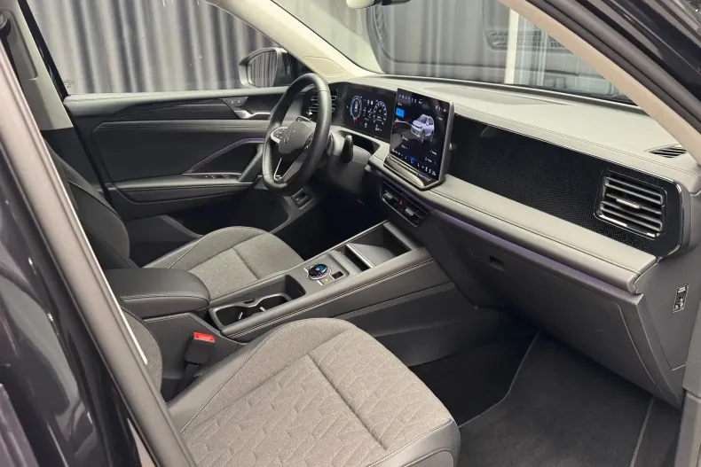 Volkswagen Tiguan din 2024 cu 23.000 km - oferta VOL257051 - foto 16