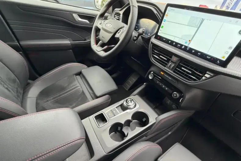 Ford Kuga din 2025 cu 9.500 km - oferta FOR257065 - foto 2