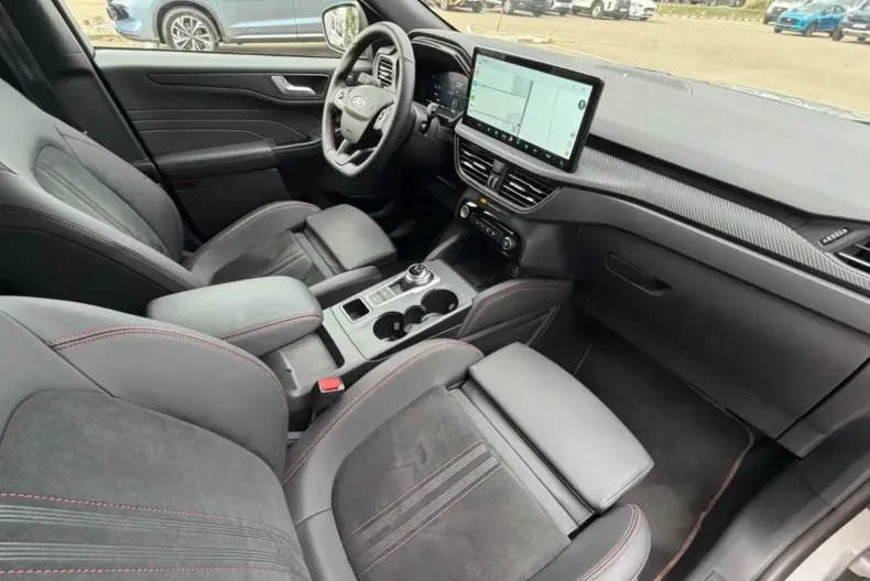 Ford Kuga din 2025 cu 9.500 km - oferta FOR257065 - foto 13