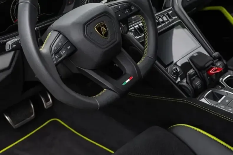 Lamborghini Urus din 2025 cu 10.690 km - oferta LAM257069 - foto 9