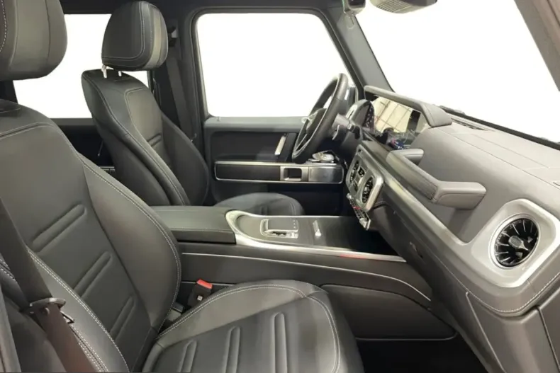 Mercedes-Benz G 450 (Clasa G) din 2025 cu 21.233 km - oferta MER257112 - foto 8