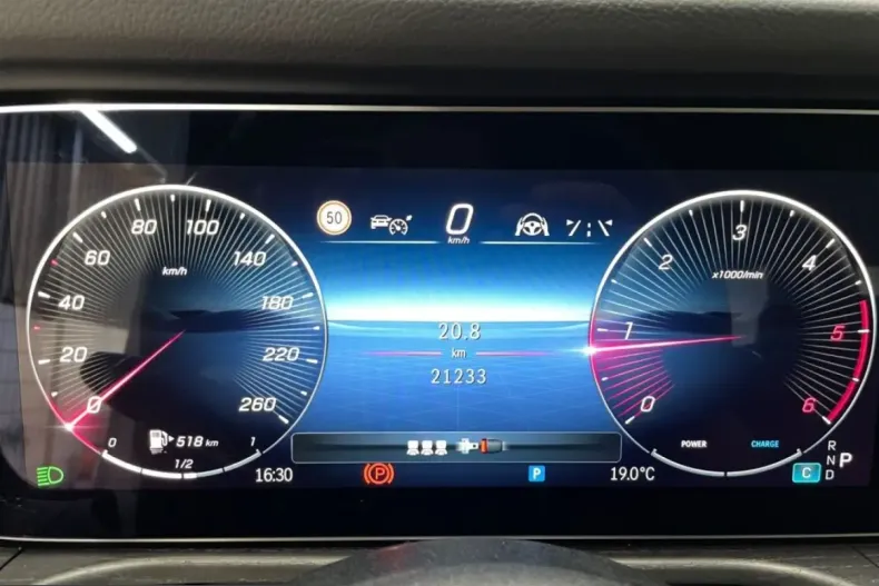 Mercedes-Benz G 450 (Clasa G) din 2025 cu 21.233 km - oferta MER257112 - foto 12