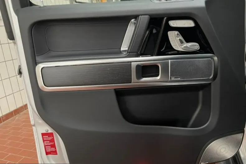 Mercedes-Benz G 450 (Clasa G) din 2025 cu 21.233 km - oferta MER257112 - foto 16