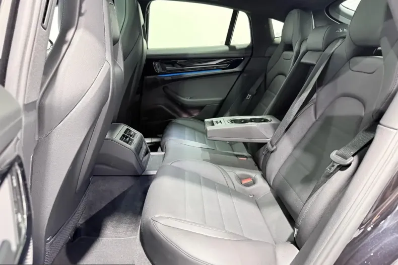 Porsche Panamera din 2025 cu 7.000 km - oferta POR257120 - foto 25