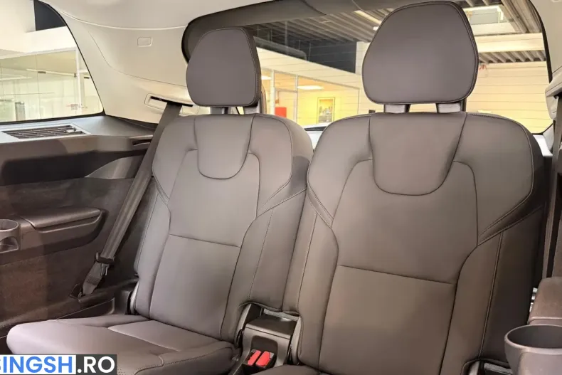 Volvo XC90 din 2025 cu 26.000 km - oferta VOL257122 - foto 13