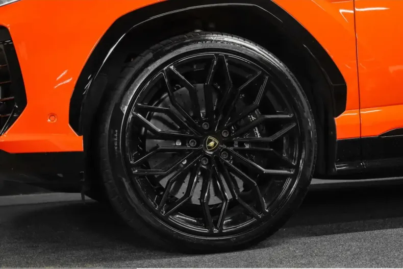 Lamborghini Urus din 2025 cu 16.990 km - oferta LAM257134 - foto 14