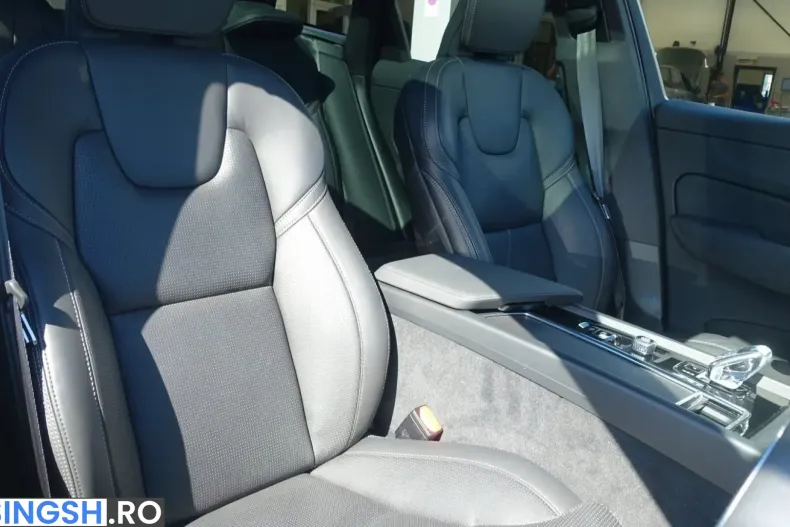 Volvo XC60 din 2025 cu 19.695 km - oferta VOL257145 - foto 11