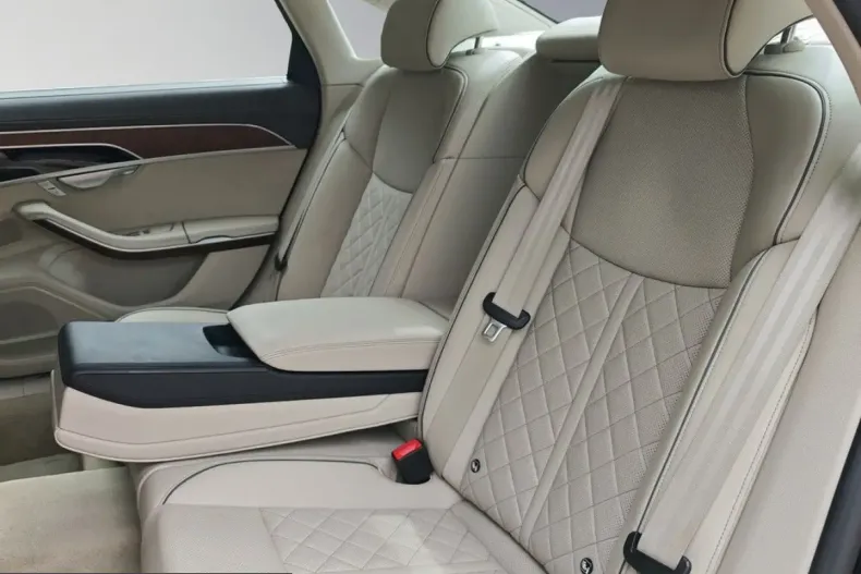 Audi A8 din 2023 cu 50.800 km - oferta AUD257153 - foto 18
