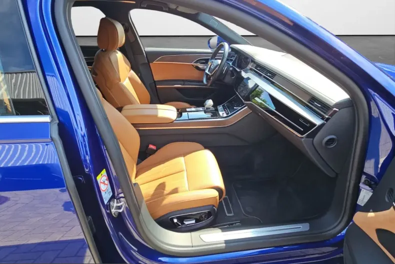 Audi A8 din 2023 cu 61.396 km - oferta AUD257154 - foto 13