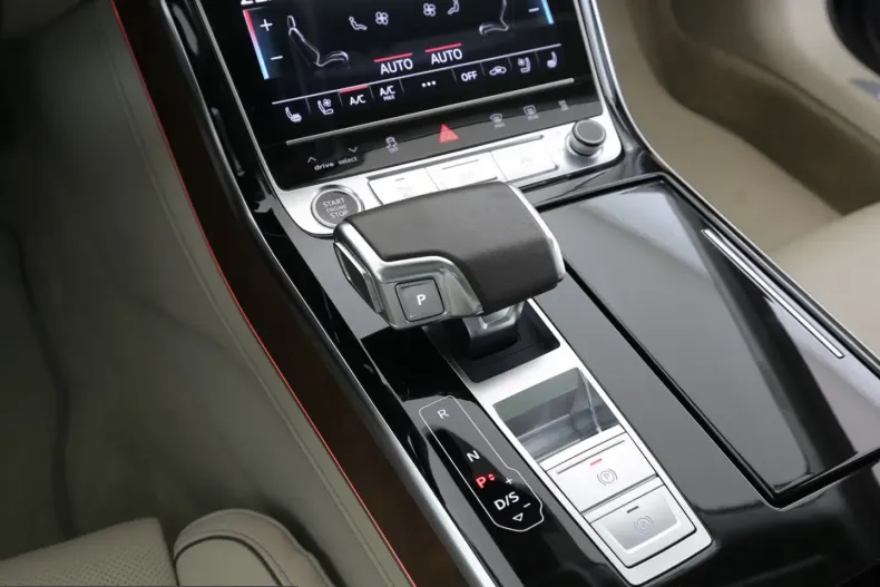 Audi A8 din 2023 cu 34.980 km - oferta AUD257156 - foto 17
