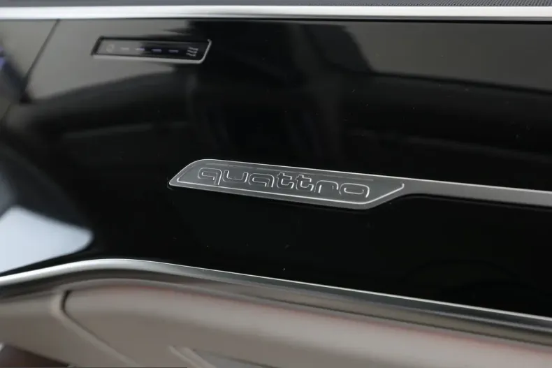 Audi A8 din 2023 cu 34.980 km - oferta AUD257156 - foto 21