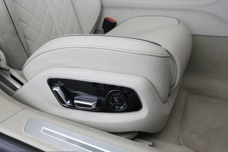 Audi A8 din 2023 cu 34.980 km - oferta AUD257156 - foto 22