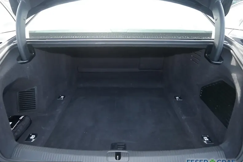 Audi A8 din 2023 cu 52.950 km - oferta AUD257157 - foto 11