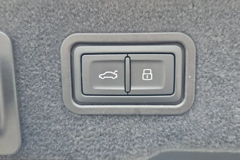 Audi A8 din 2023 cu 21.923 km - oferta AUD257158 - foto 14