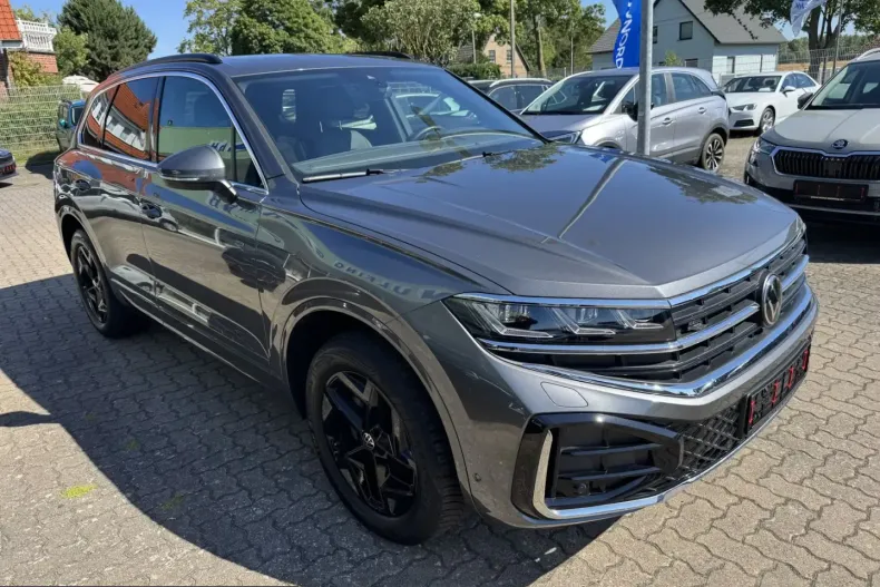 Volkswagen Touareg din 2025 cu 35.205 km - oferta VOL257160 - foto 4