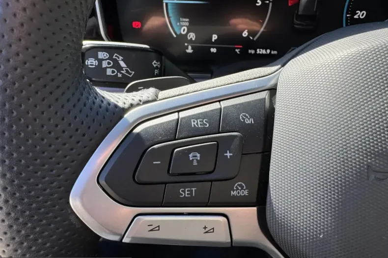 Volkswagen Touareg din 2025 cu 35.205 km - oferta VOL257160 - foto 17