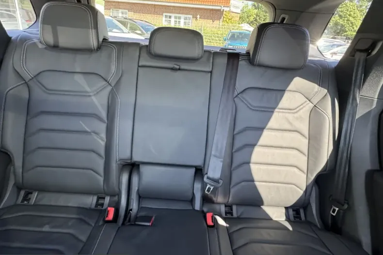 Volkswagen Touareg din 2025 cu 35.205 km - oferta VOL257160 - foto 33