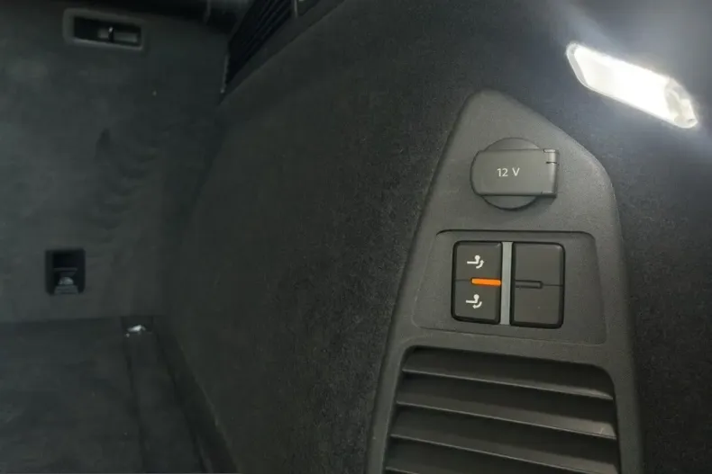 Volkswagen Touareg din 2025 cu 42.481 km - oferta VOL257161 - foto 20