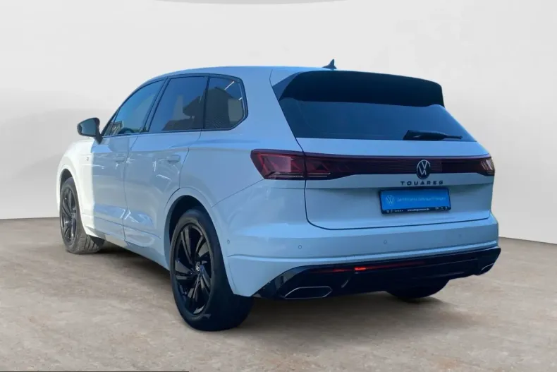 Volkswagen Touareg din 2024 cu 48.614 km - oferta VOL257162 - foto 4
